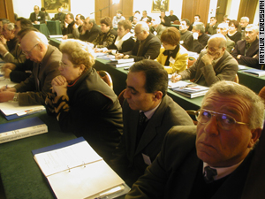 About 150 met to discuss condo law