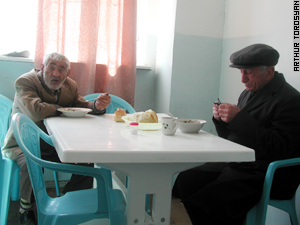 The elderly and refugees get daily meals at Mission Armenia canteens.