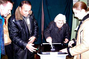 200 foreign observers monitored the voting.
